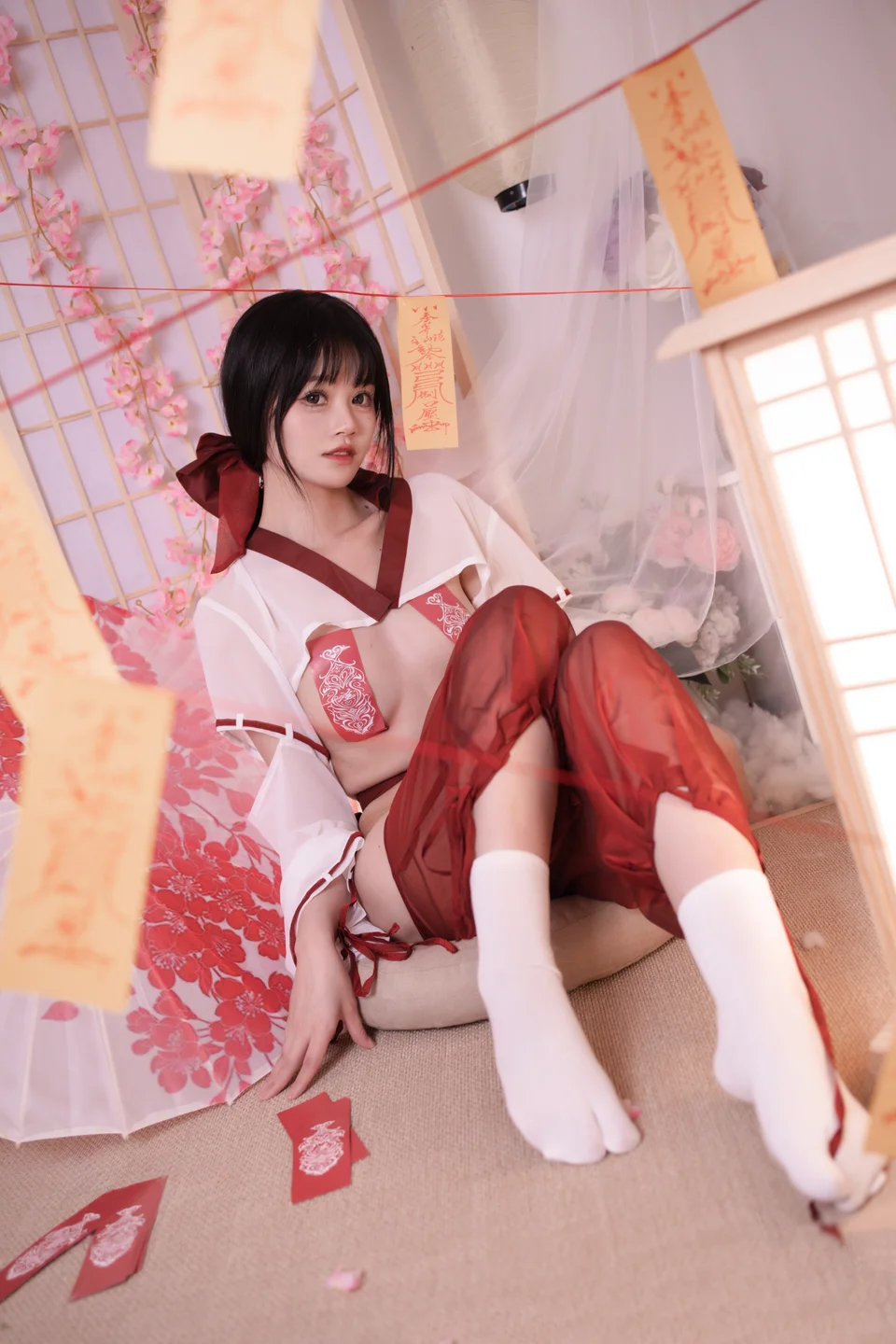 星黛鹿鹿 - No.010 祈福巫女 [56P-720MB] tg@simisebaisi 【丝足阁】001.webp